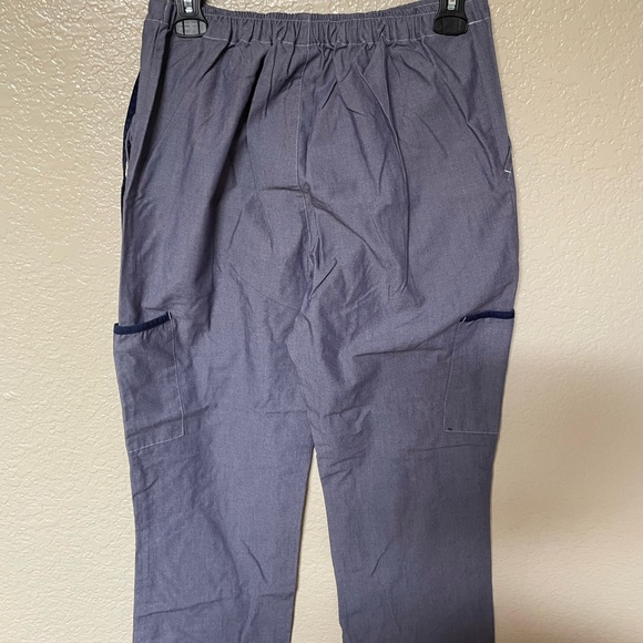 Scrub set - Picture 5 of 5